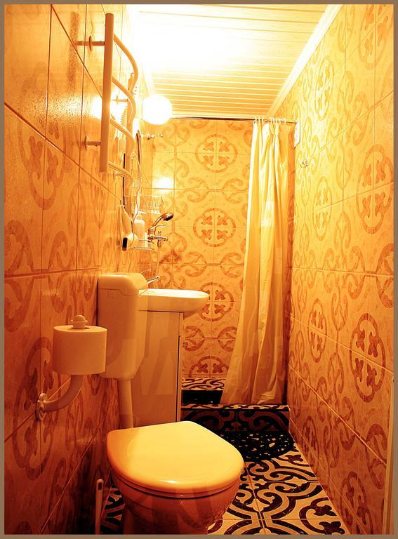 White & Quiet Apartment House ヘーヴィーズ エクステリア 写真