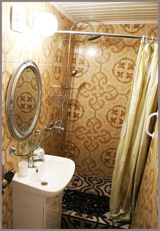 White & Quiet Apartment House ヘーヴィーズ エクステリア 写真